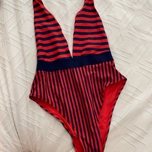 American eagle swim